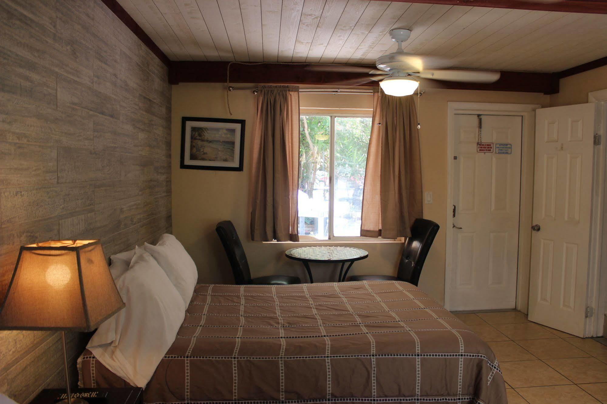 Schooner Hotel St. Pete Beach Kültér fotó