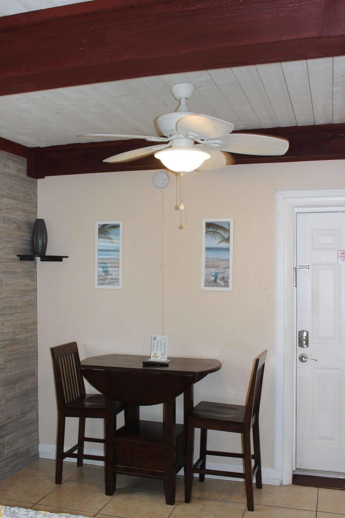 Schooner Hotel St. Pete Beach Kültér fotó
